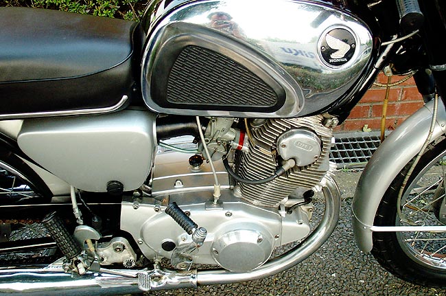 CB77(305)