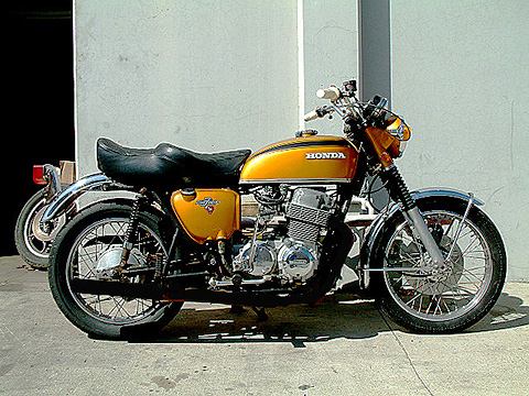 CB750K1