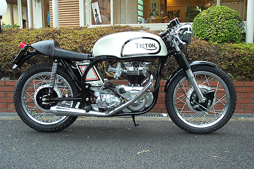 Triton 650 kʑEG^Twin carb.tl