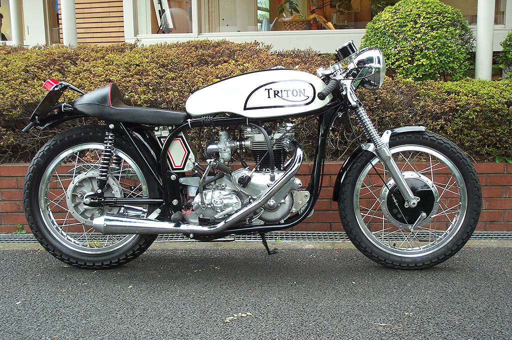Triton 650 kʑEG^Twin carb. tl