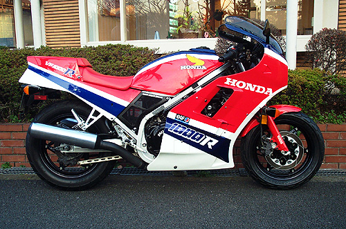 VF1000R