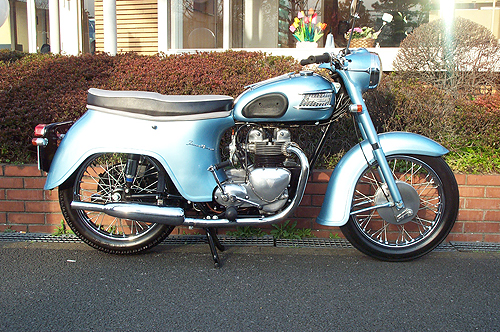  Triumph 3TAk350lTwenty-One Bathtub