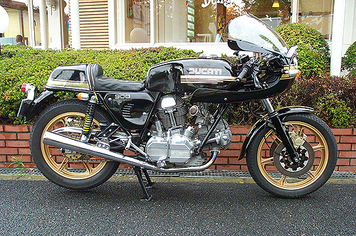 Ducati 900SS Desmok80N/{l