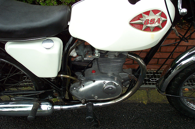 BSA B25 Barracuda 