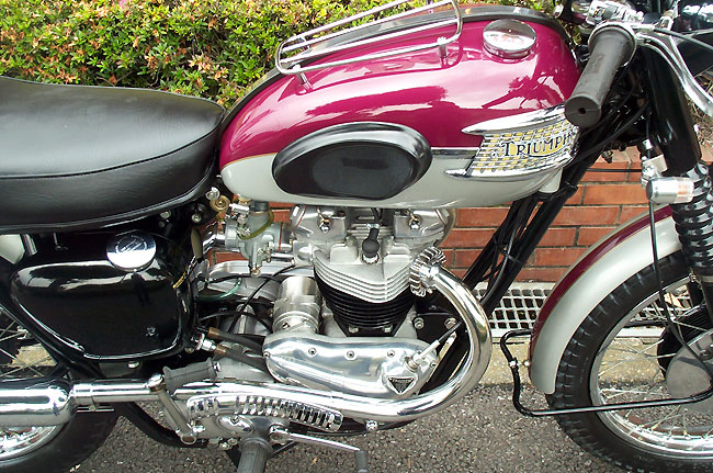 Triumph  sR-6k650lTrophy