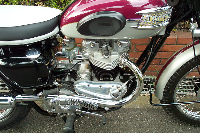 Triumph  sR-6k650lTrophy