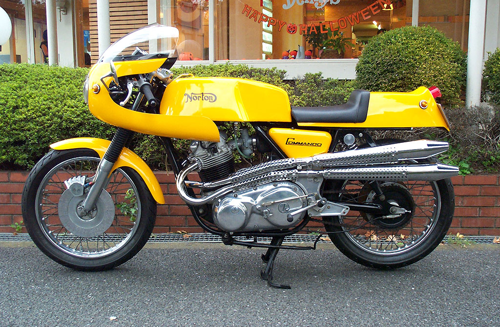 Norton  Command 750 PD Racer