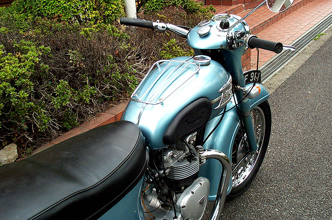 Triumph  3TAk350l Twenty-One