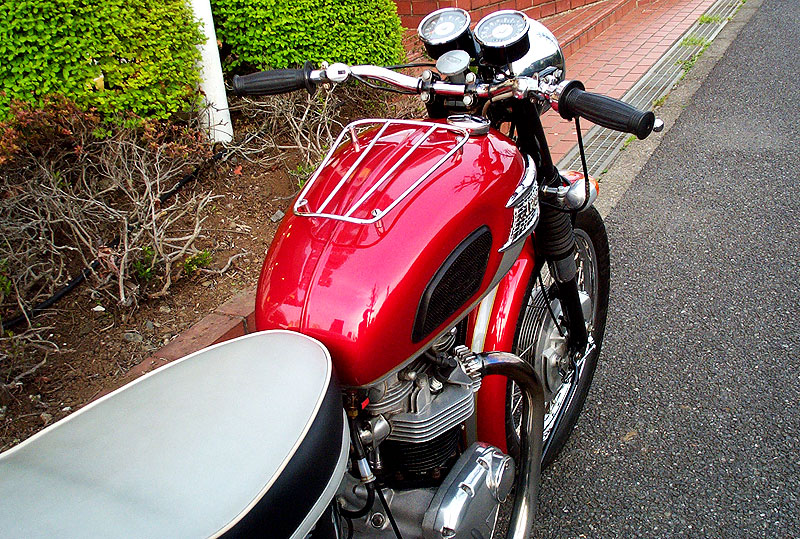 Triumph TR-6k650l TRophy