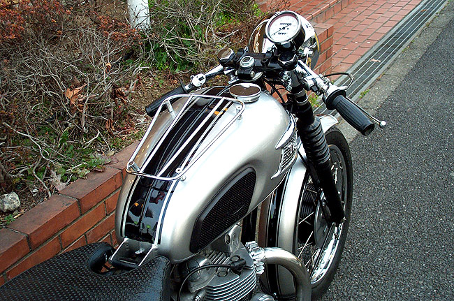 Triumph 3TAk350lCustom