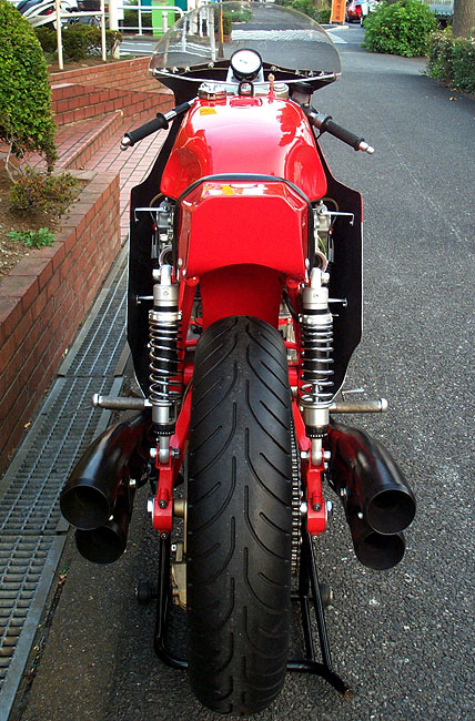 MV AGUSTA/MAGNI 861〔フルカウル付レーサー/再生新車〕