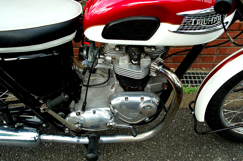 Triumph TR-6k650lTrophy