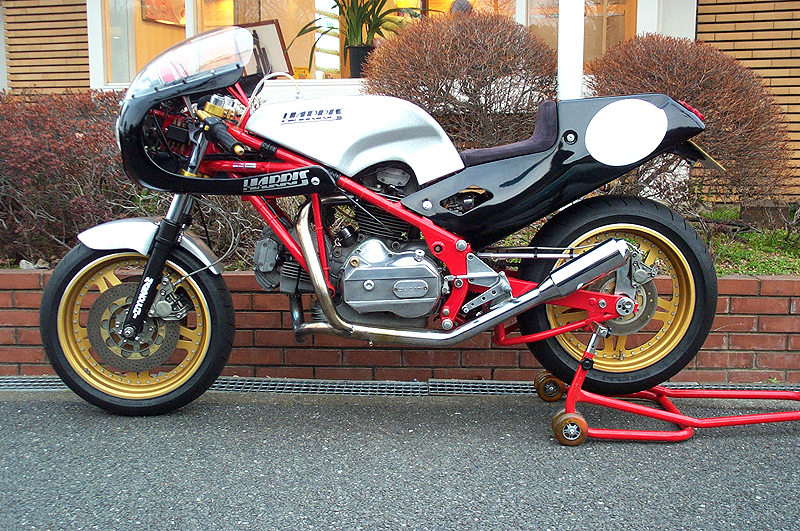 HARRIS Ducati 900 Proto-type Racer