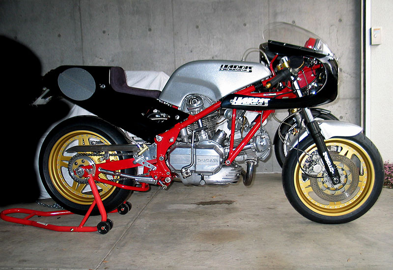 HARRIS Ducati 900 Proto-type Racer