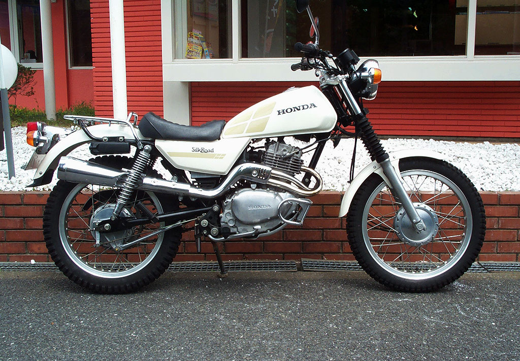 HONDA Silk Road 250