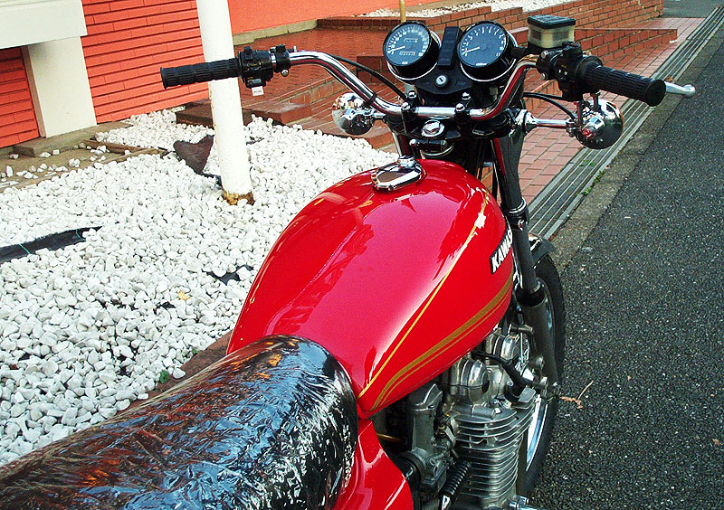 KZ1000