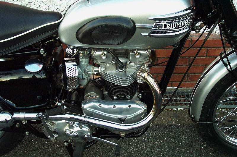 Triumph 6Tk650/Boneville Twin headtl