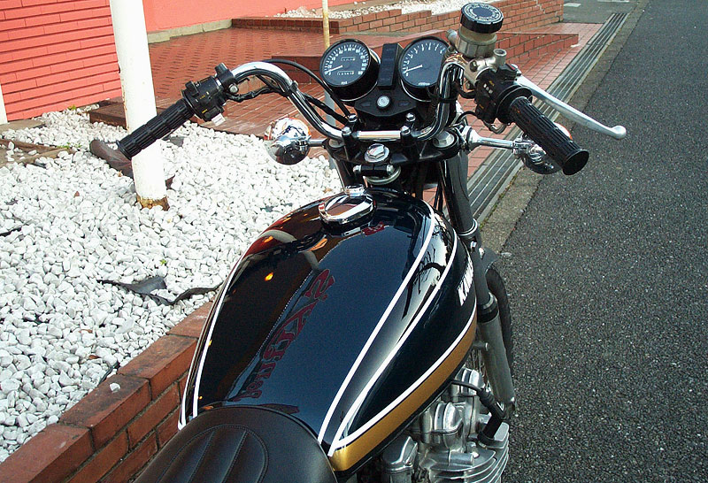 KZ1000