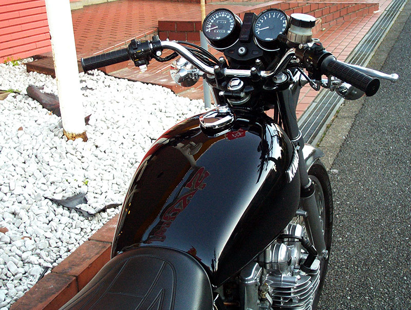 KZ1000