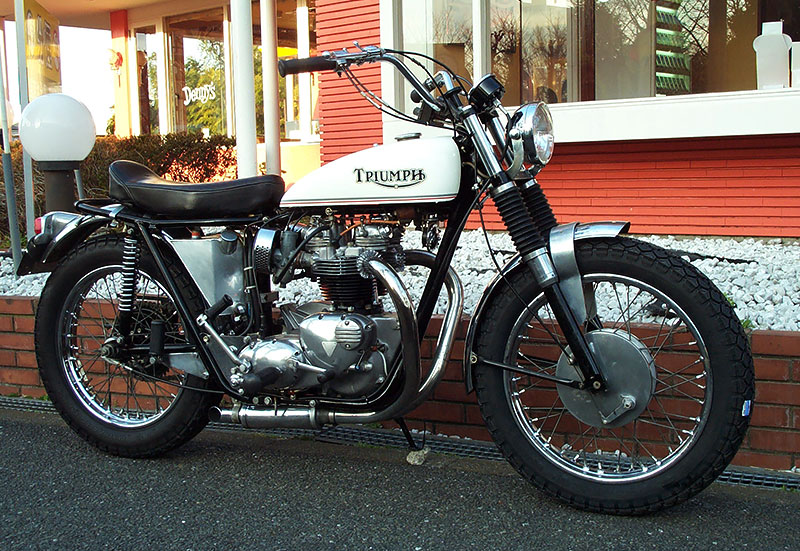 Triumph T120C Boneville Original model