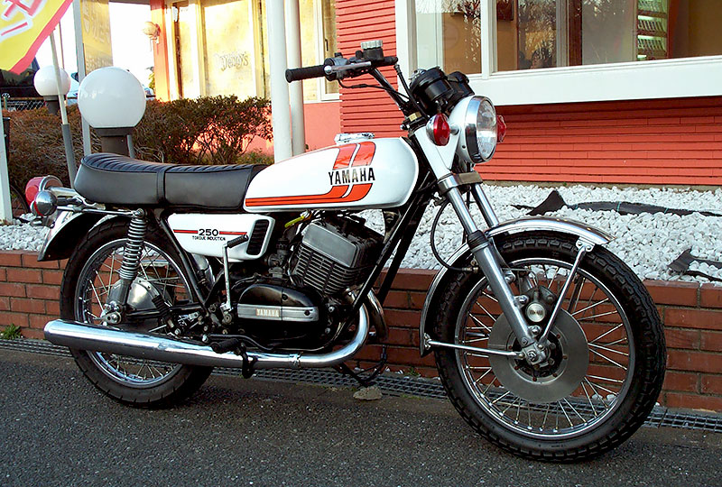 YAMAHA@RD250