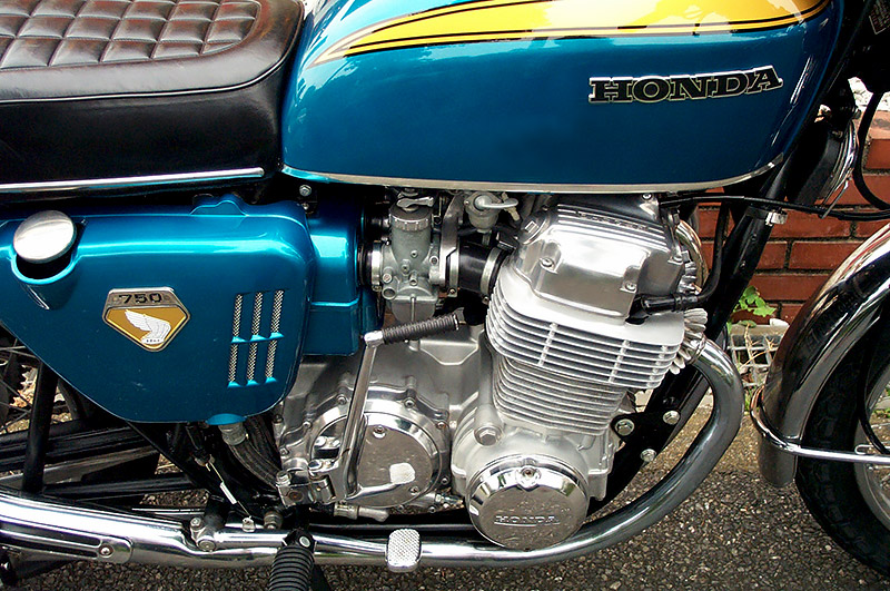 CB750K0k^/{l