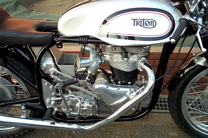 Triton 650 kʑ̃GWtl