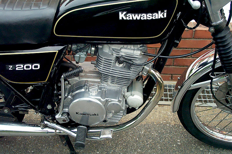 KAWASAKI  Z200