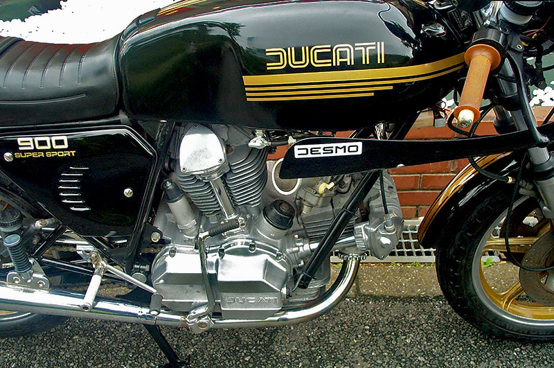 DUCATI 900SSk/2I[i[/tIWil