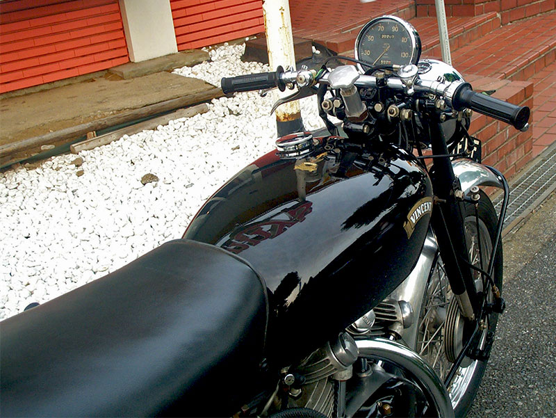 Vincent Black Shadow1000 D^