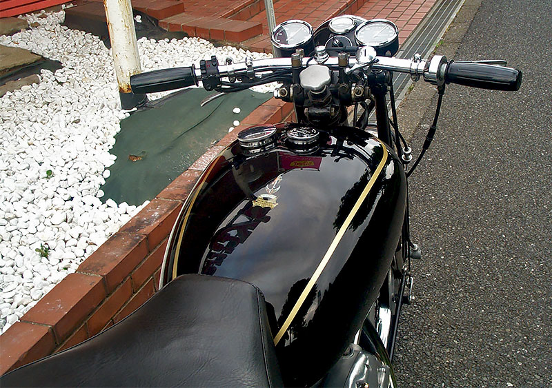 Vincent Comet 500C^k̐K㗝XAԁl