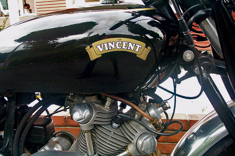 Vincent Comet 500C^k̐K㗝XAԁl