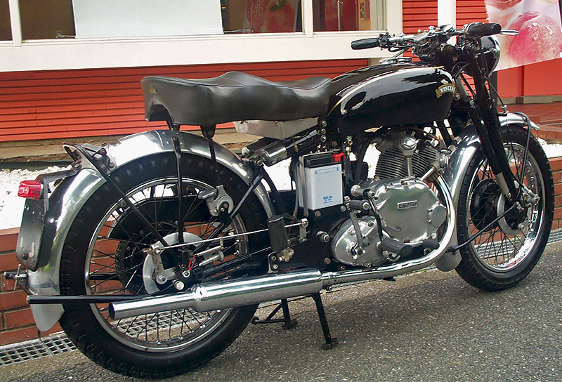 Vincent Comet 500C^k̐K㗝XAԁl