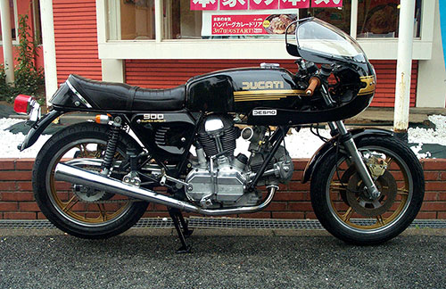 DUCATI 900SSk/tIWil