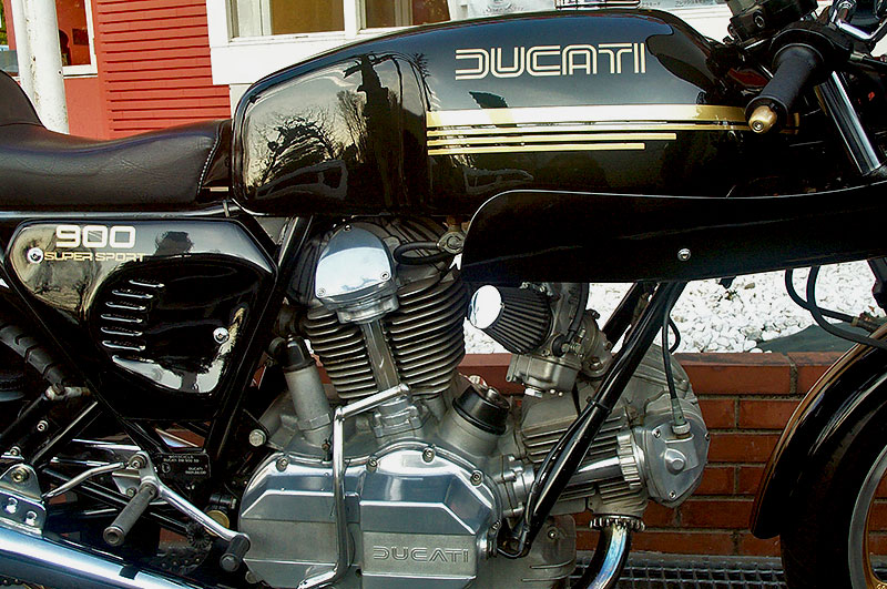 DUCATI 900SSk/tIWil