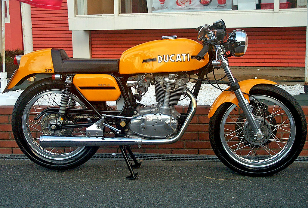 DUCATI 450 MakVDesmo