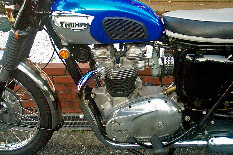 Triumph TR-6Ck650l Trophy