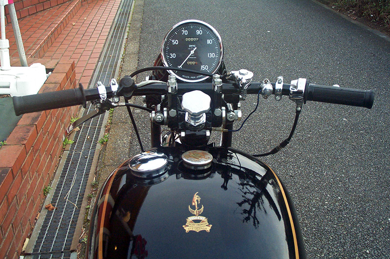 Vincent Black Shadow1000 C^