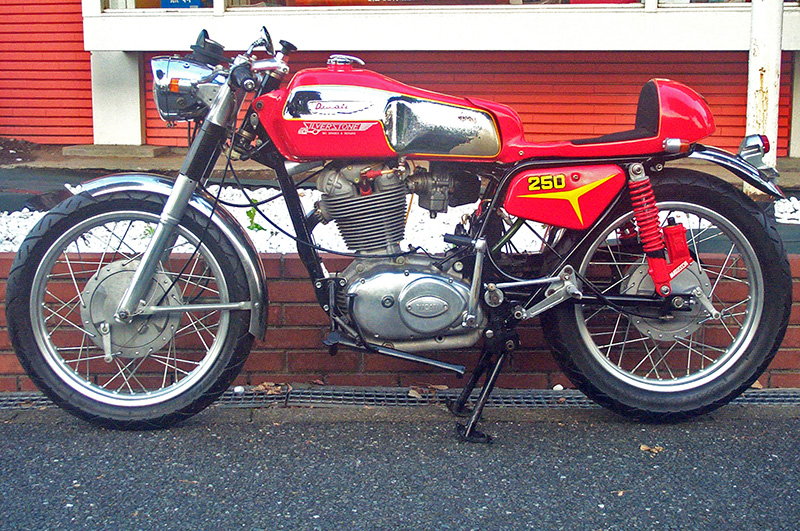 DUCATI MK-V450 Desmo.