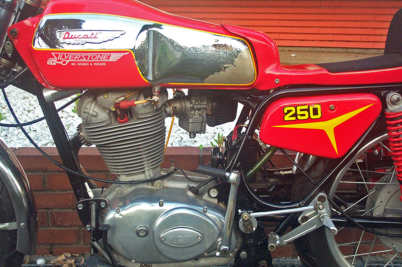 DUCATI MK-V450 Desmo.