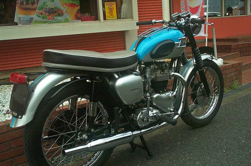 Triumph T120Rk650lBonneville