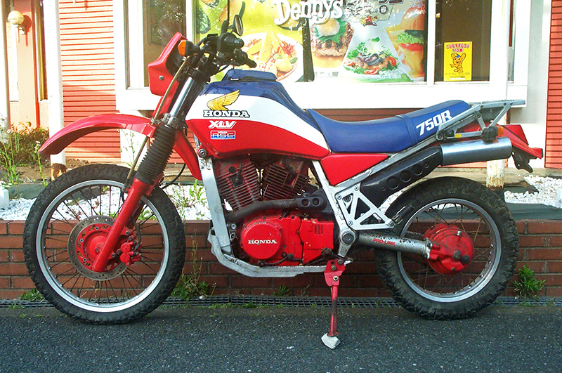 z_ XLV750R