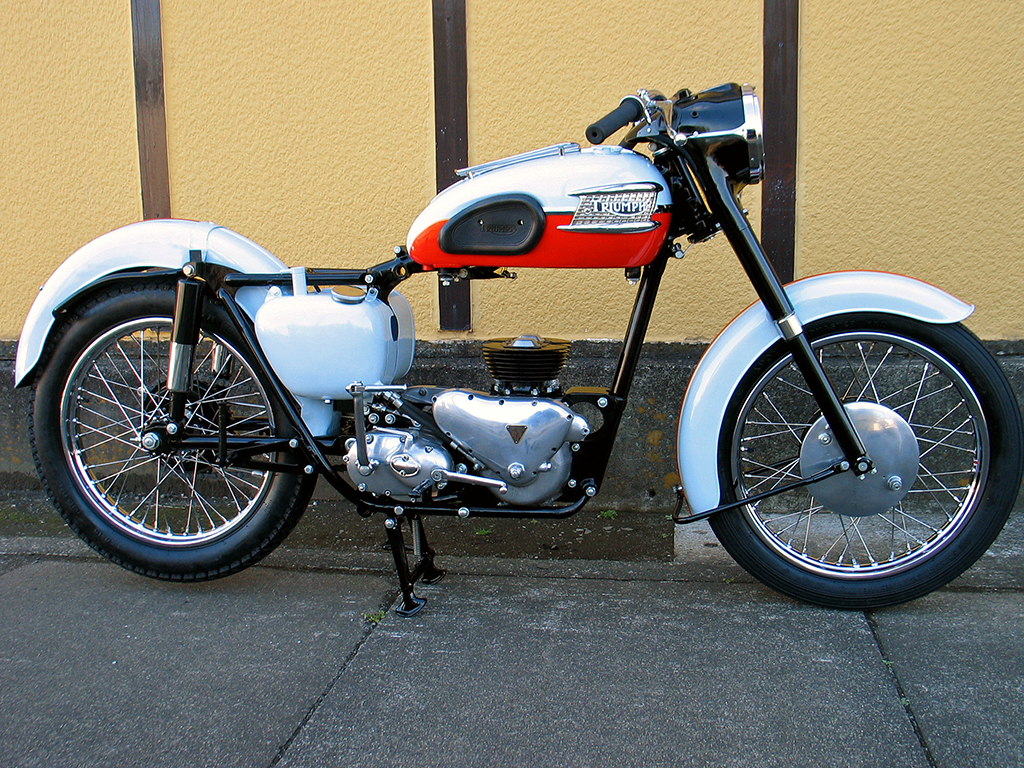 Triumph T120 First Bonneville k59N/ĐV!!l
