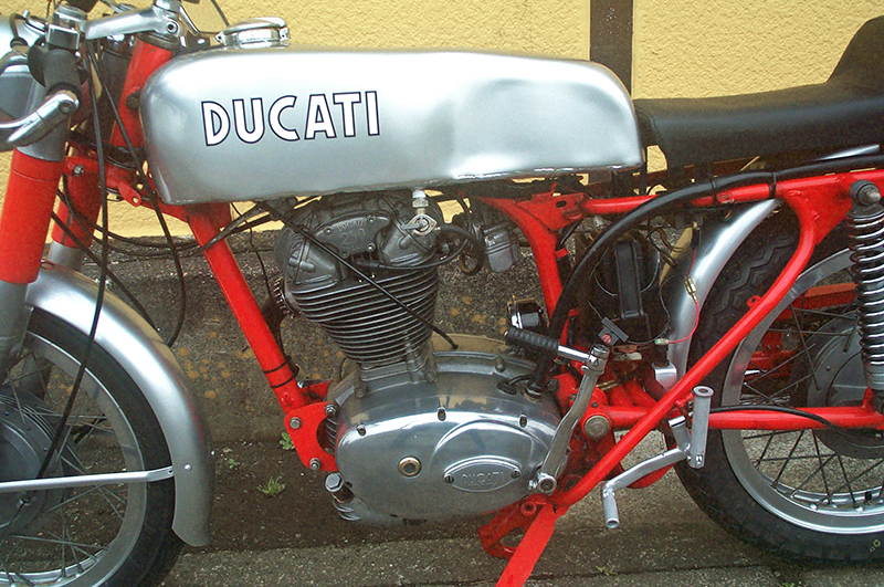 DUCATI 350 Cafe-Racer