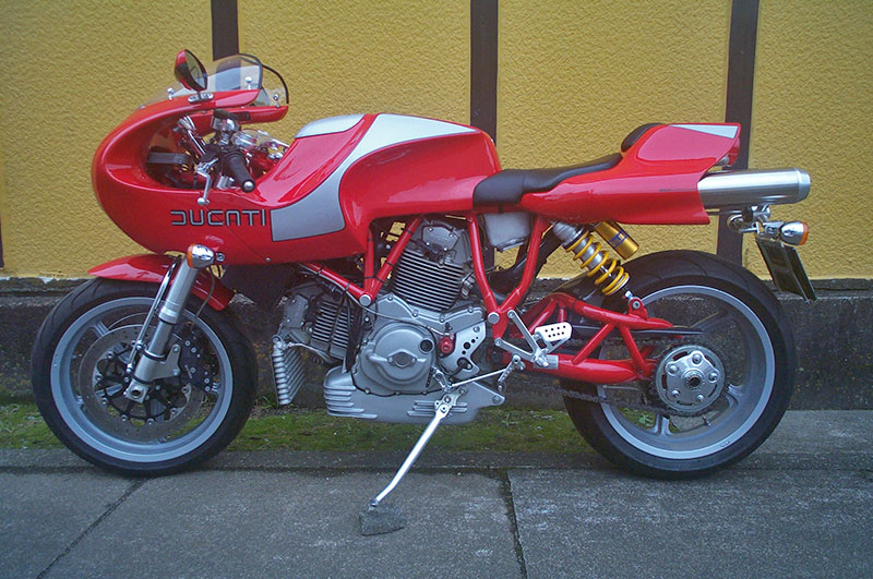 DUCATI MH900E DESMO