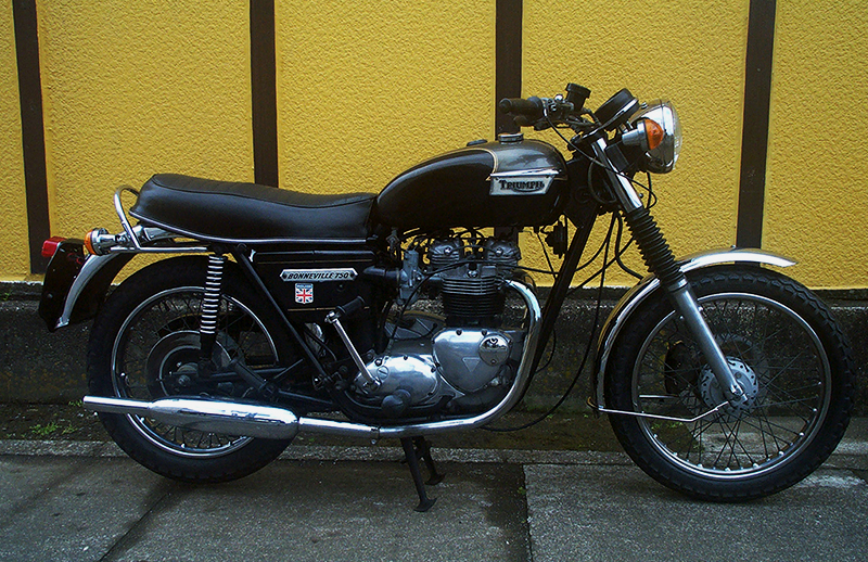 Triumph T140Vk750l