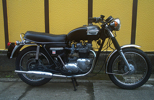 Triumph T140Vk750l