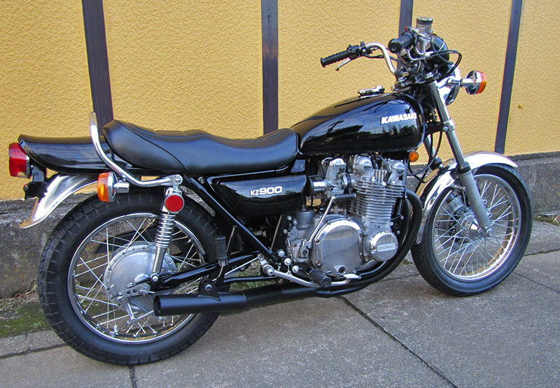 KAWASAKI  KZ900