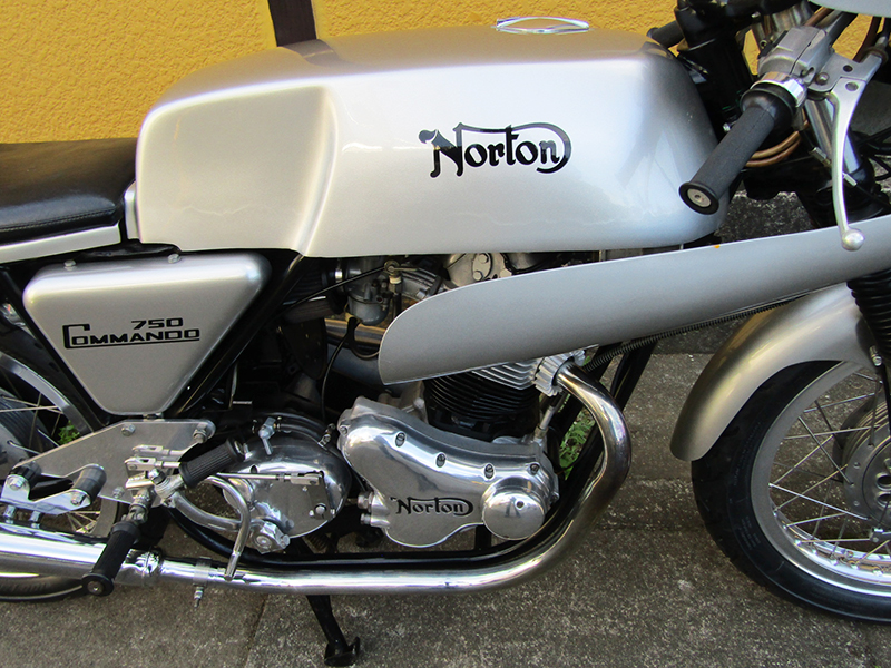 Norton Commando 750 Caffe-Racer