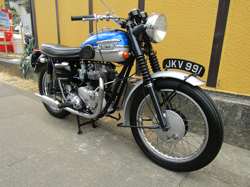 Triumph T120Rk650l